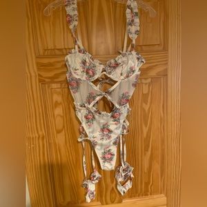 NWOT - For Love and Lemons floral teddy Size Small